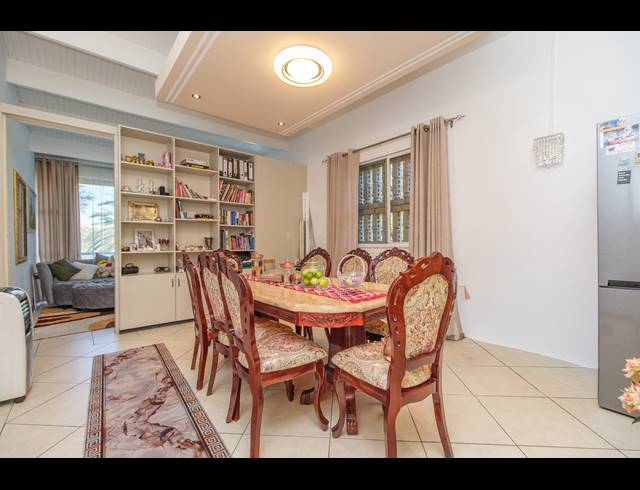 3 BEDROOM PENTHOUSE FOR SALE IN BLACKHEATH